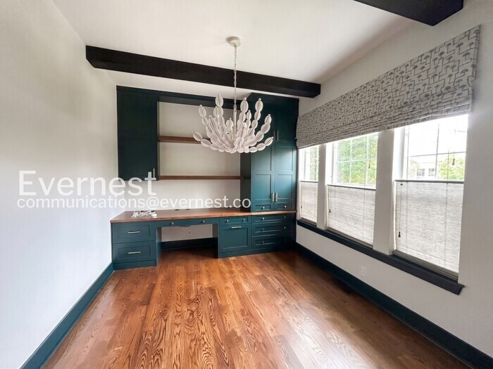 Building Photo - 841 Uinta Way