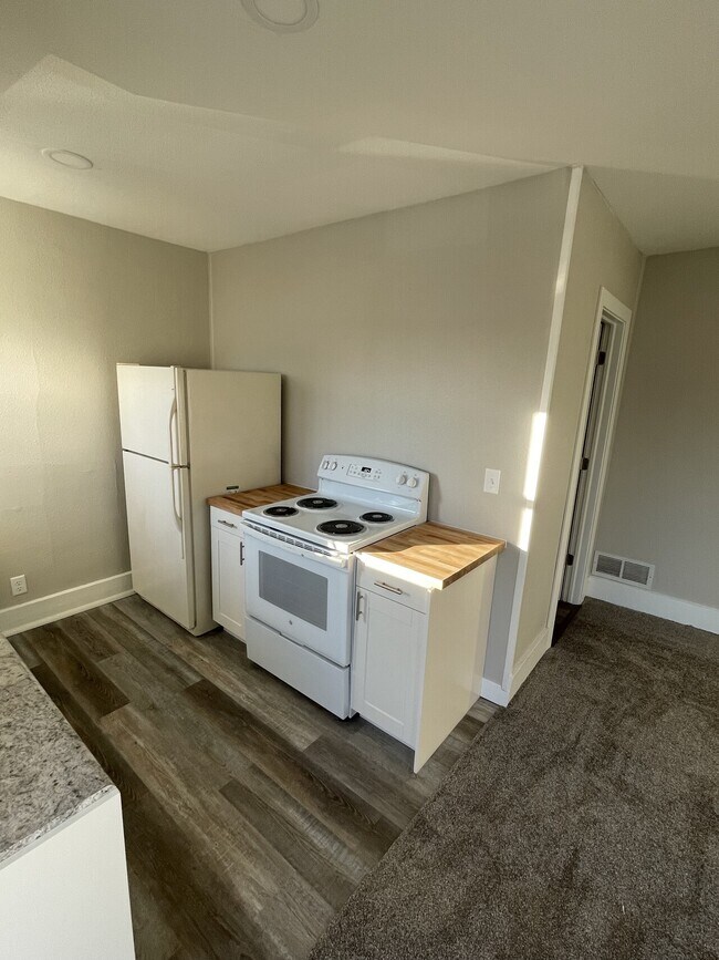 1716 Monroe St 2316 Wyatt Ave Stevens Point WI 54481 Apartment Finder