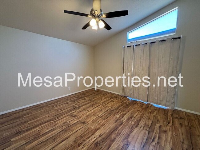 Building Photo - 14390 Hillsborough Dr