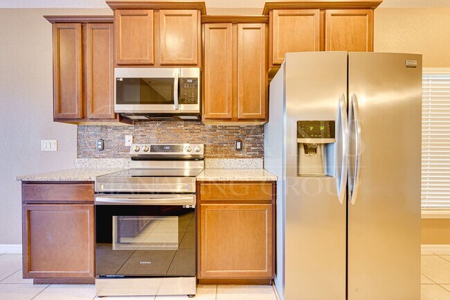 Building Photo - Beautiful 3-Bedroom Home for Rent in Port Orange Plantation