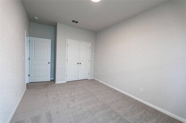 Building Photo - 6206 Marsh Ln
