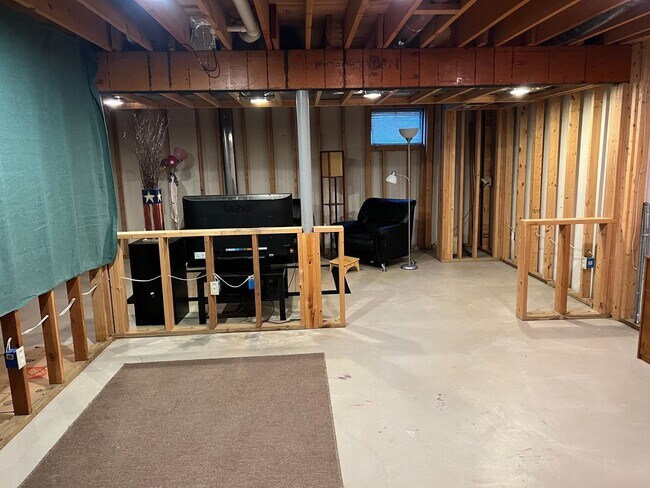 Building Photo - Lovely Bethlehem Township single family ho...