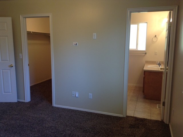 Building Photo - 1766 N 2475 W