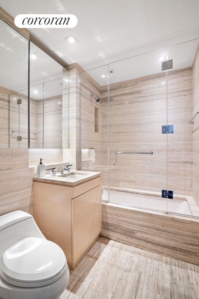 Building Photo - 170 East End Ave