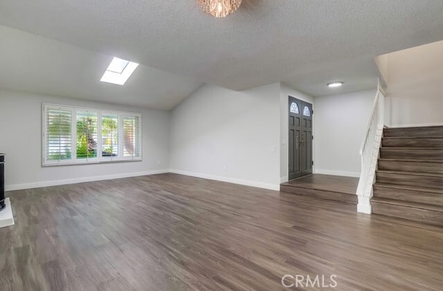 Building Photo - 7030 Seawind Dr