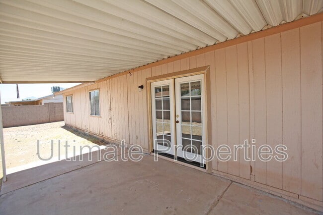 Building Photo - 707 N 95th Dr