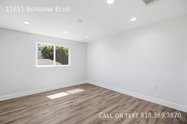 Building Photo - 11611 Burbank Blvd