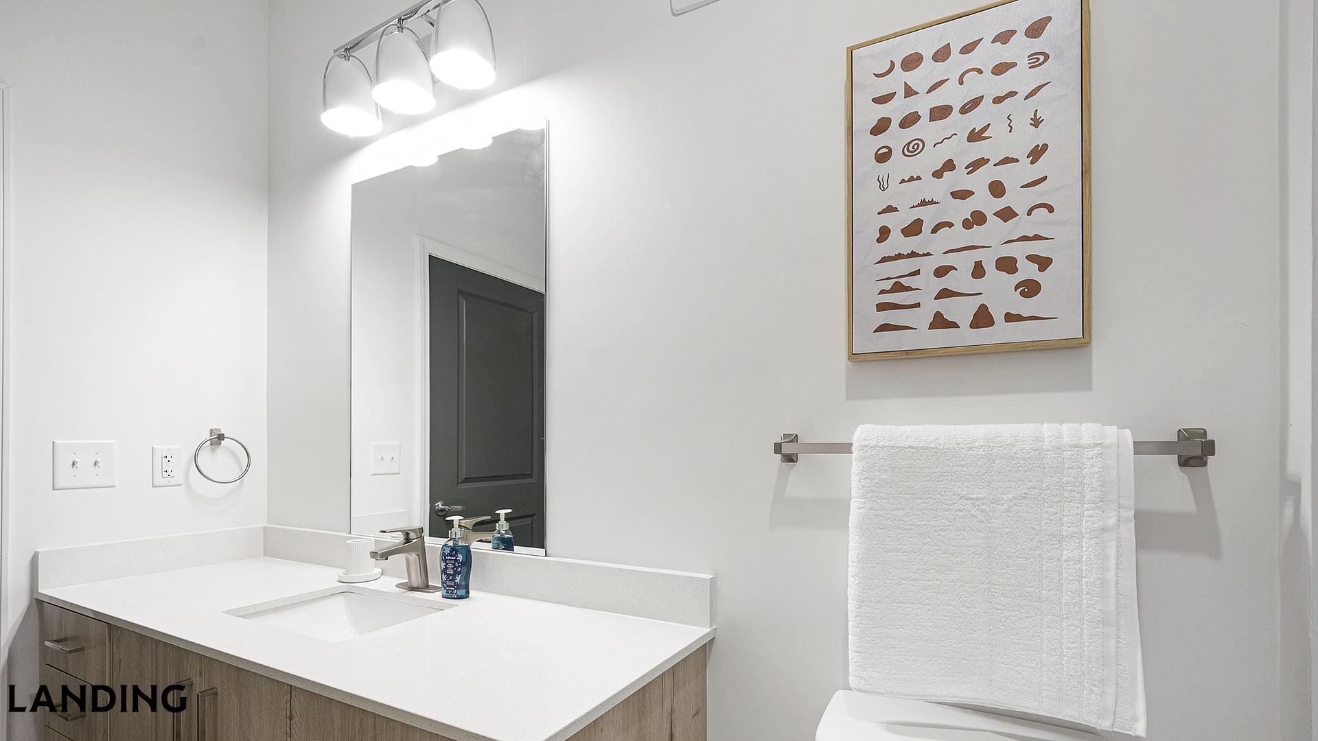 Building Photo - 2800 Milan Ct