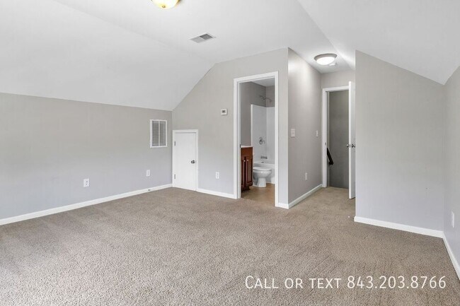 Building Photo - 126 Mayfield Dr