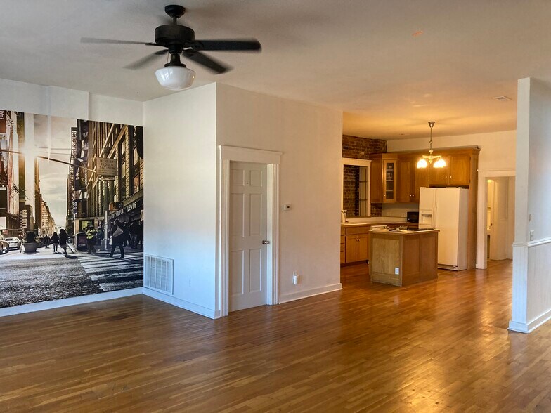 Building Photo - 416 S Campbell Ave