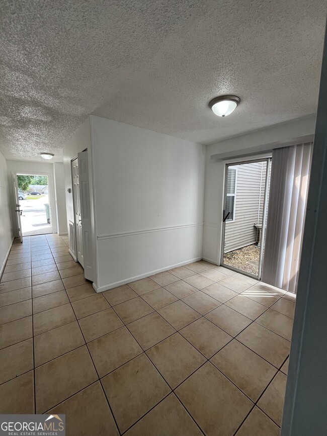 Building Photo - 127 Spinnaker Cir