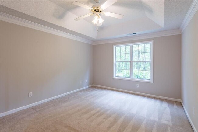 Building Photo - 227 Westwind Dr