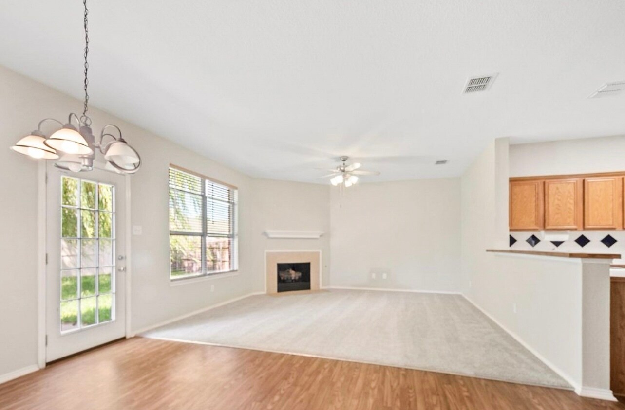 Building Photo - 11705 Pinyon Pine Dr