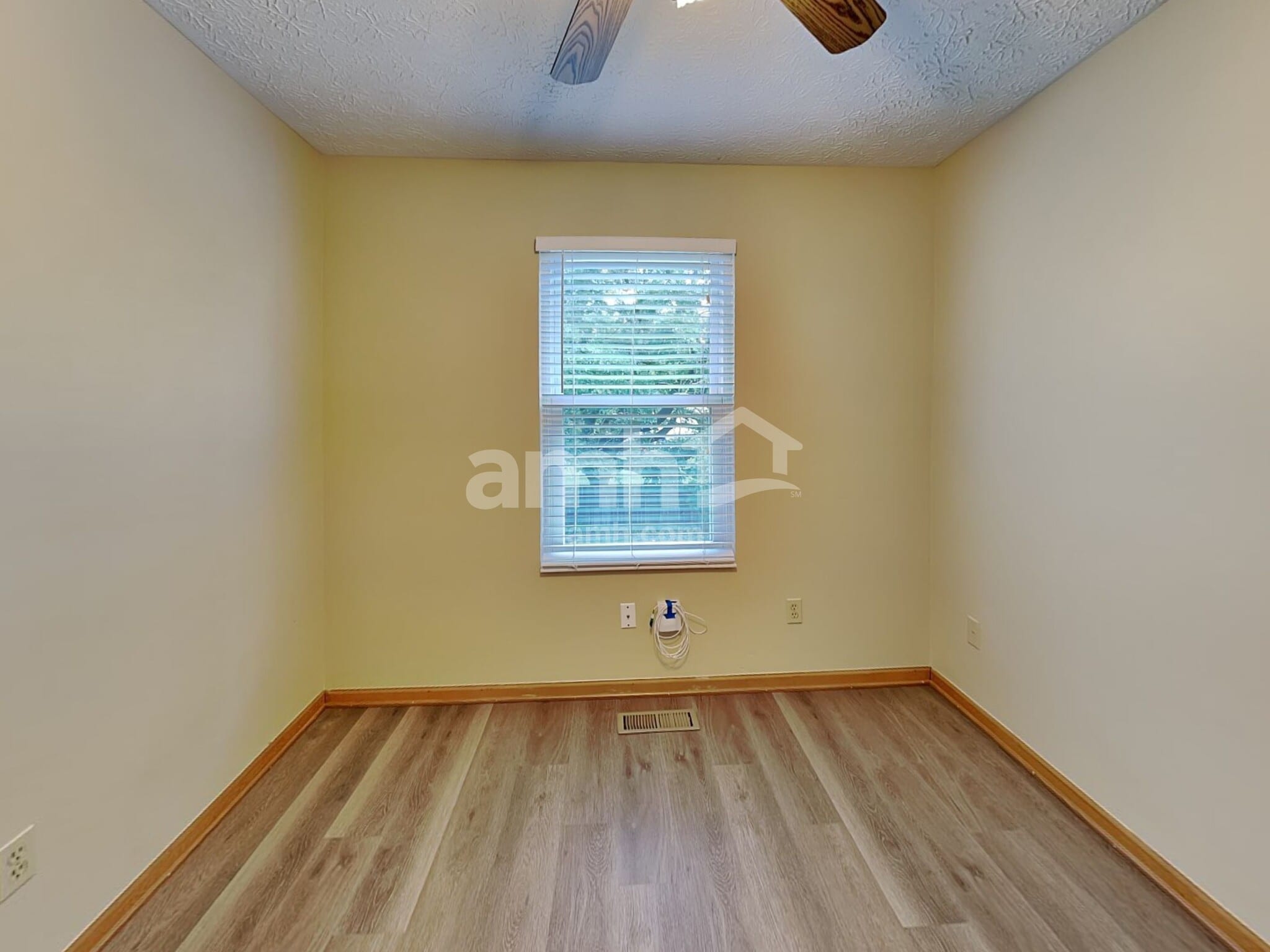 Building Photo - 5896 Oreily Dr