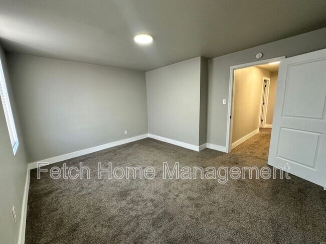 Building Photo - 334 Lehman St