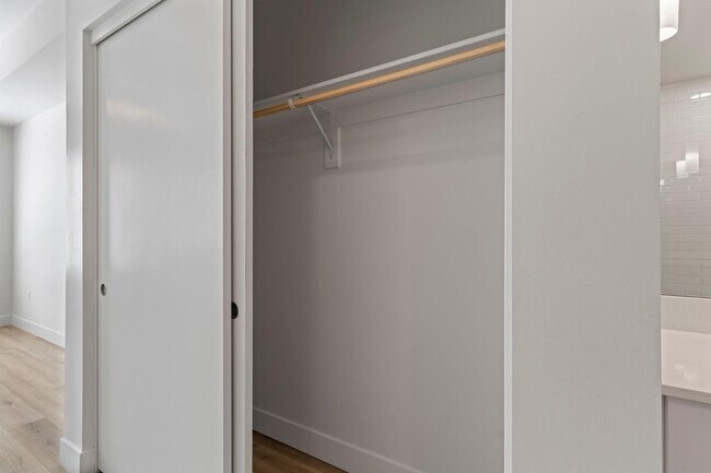 Building Photo - 7300 E Earll Dr