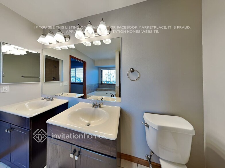 Building Photo - 11333 E Warren Ave