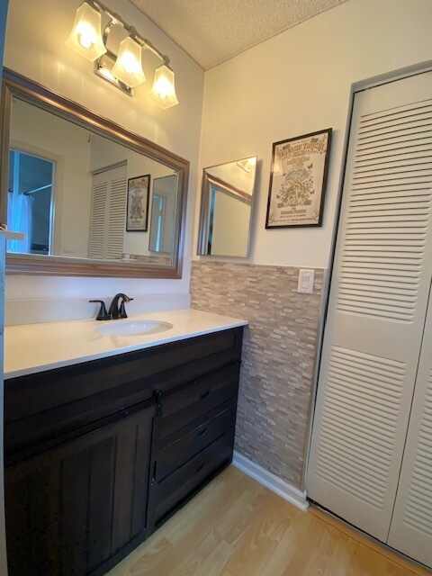 Building Photo - 416 Buttonwood Pl