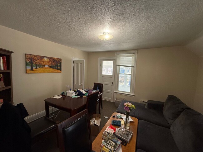 Building Photo - 1675 Van Buren Ave