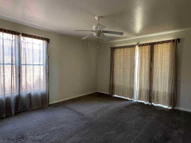 Building Photo - 13518 W Cypress St