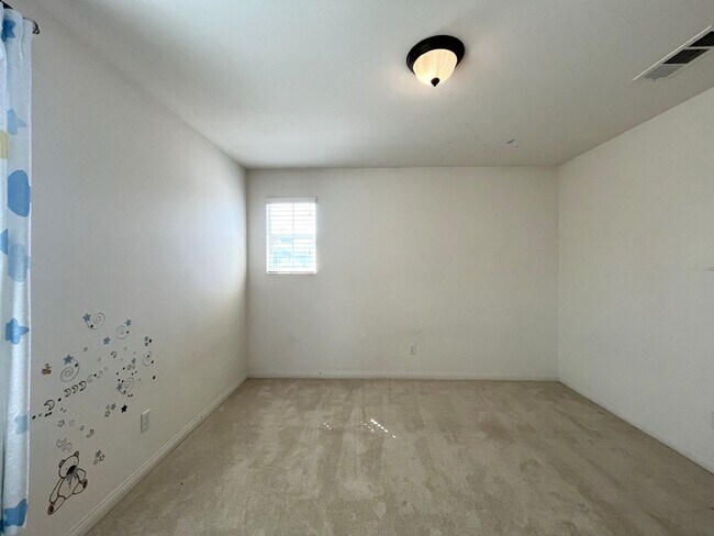 Building Photo - 7143 Leighton Dr