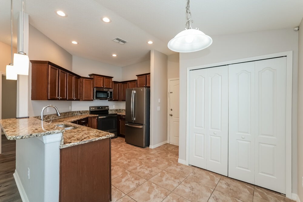 Building Photo - 10610 Summer Azure Dr