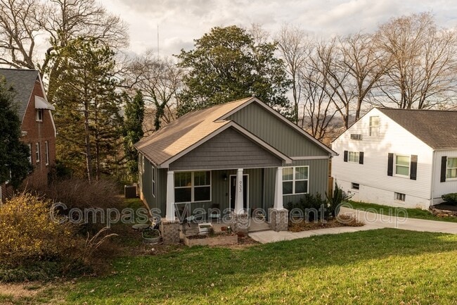 Building Photo - 933 E Churchwell Ave