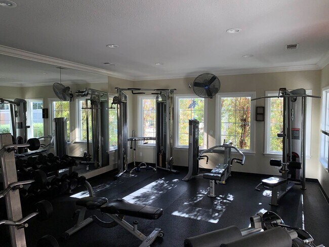 Building Photo - Mission Valley condo (River Colony) with balcony!  Central heat/ air. Gated garage parking. Pool/...