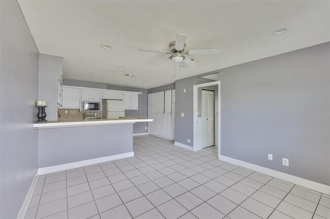 Building Photo - 1045 Apollo Beach Blvd