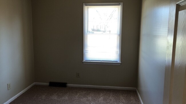 Building Photo - 3 BR - Close to Downtown Rock Hill!