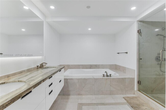 Building Photo - 9401 Collins Ave