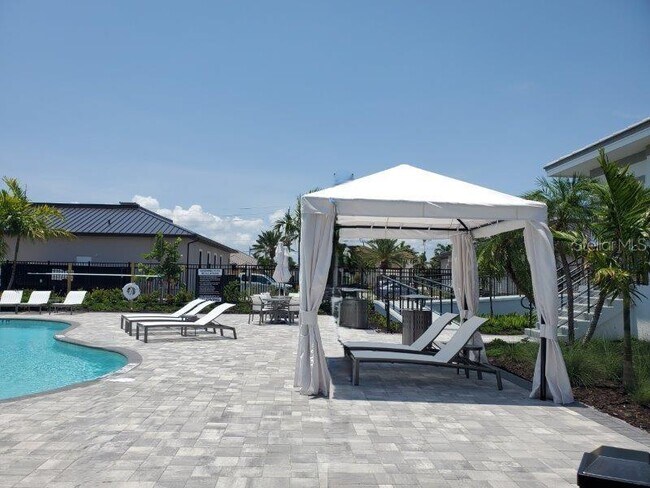 Building Photo - 1620 Seahaven Dr