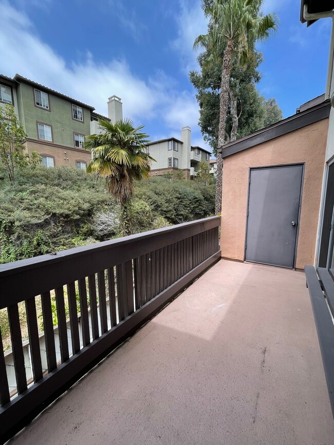 Building Photo - 7962 Mission Center Ct