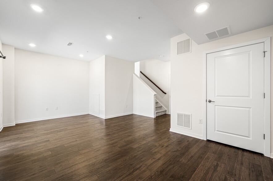 Building Photo - 1857 Boulder Dr