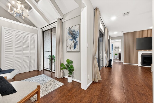Building Photo - 3 River Hollow Ln