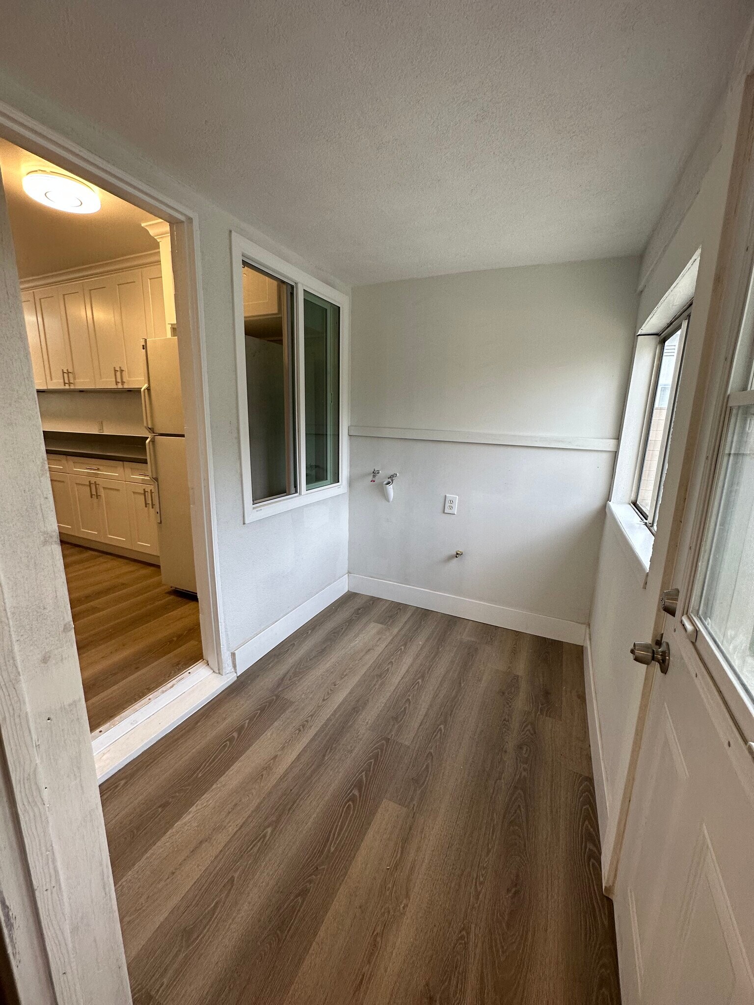 Building Photo - 556 Myrtle Ave