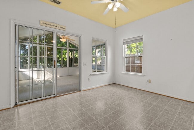 Building Photo - 5509 Bulls Bay Dr