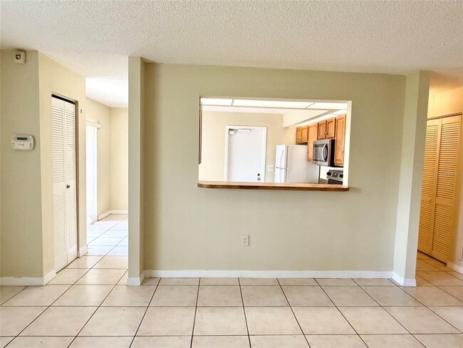 Building Photo - 4562 Pheasant Run Dr