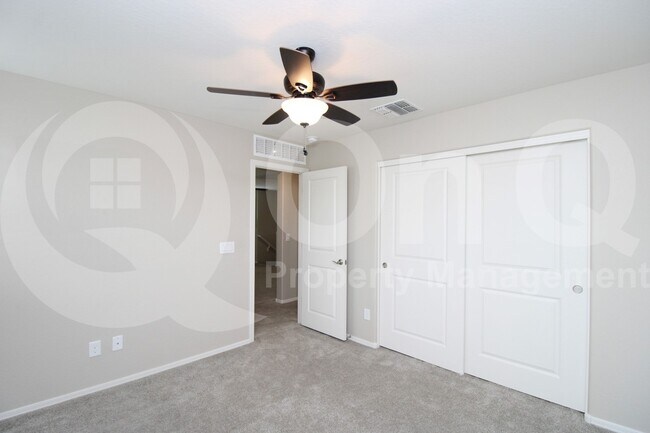 Building Photo - 1537 S Loren Ln
