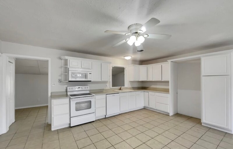 Building Photo - 225 Griffin Park Rd