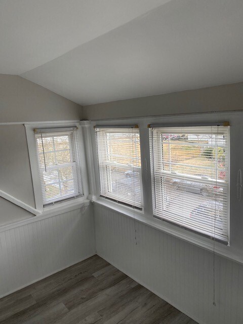 Building Photo - 244 Ethel Ave