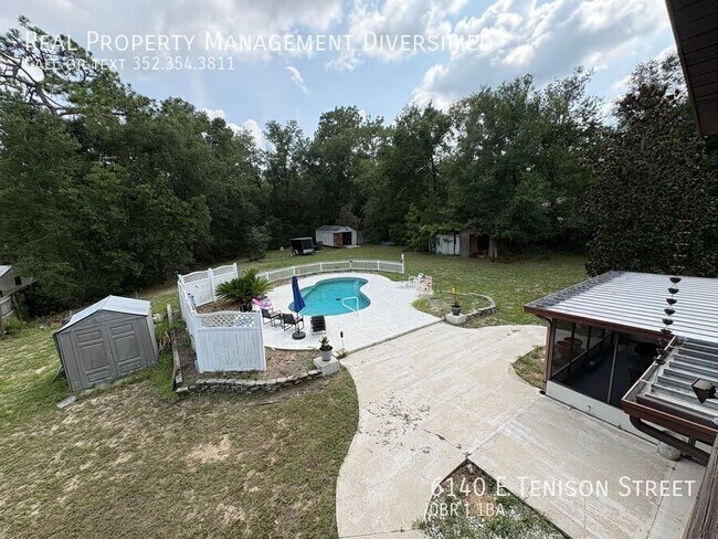 Building Photo - 6140 E Tenison St