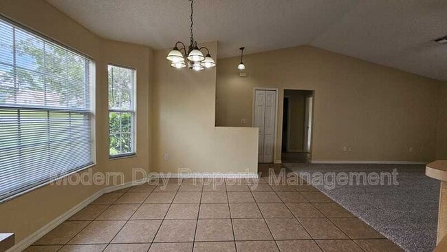 Building Photo - 10368 Lansfield St