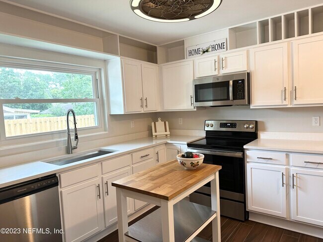 Building Photo - 5093 Ortega Cove Cir