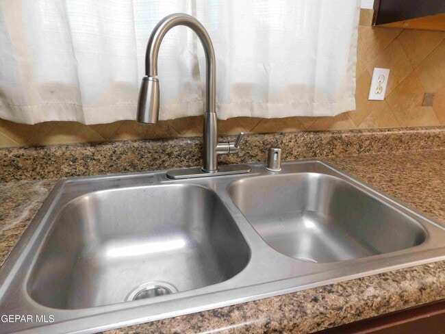 Building Photo - 14276 Rattler Point Dr