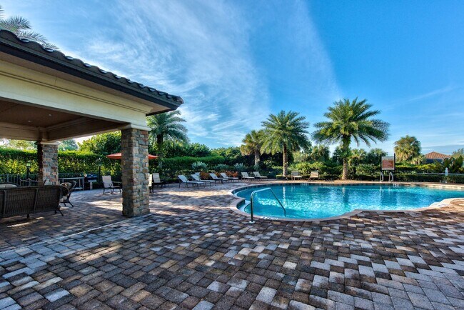 Building Photo - Esplanade Golf and Country Club - 2bdrom c...
