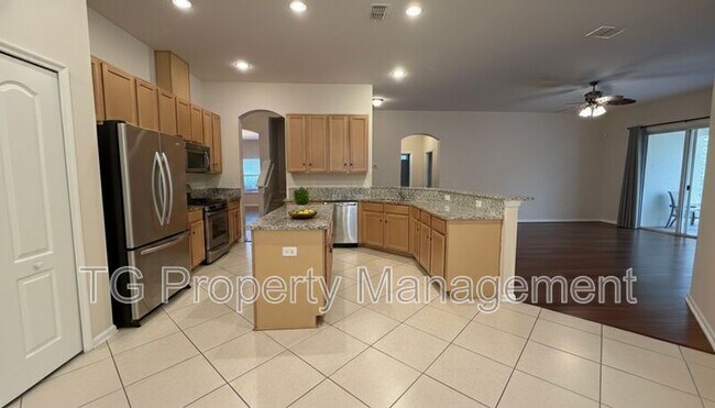 Building Photo - 5868 Brush Hollow Rd