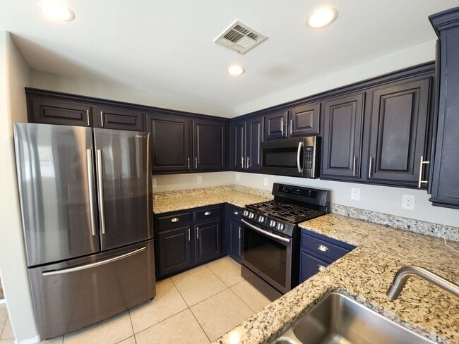 Building Photo - 8253 W Wildwood Glen Dr
