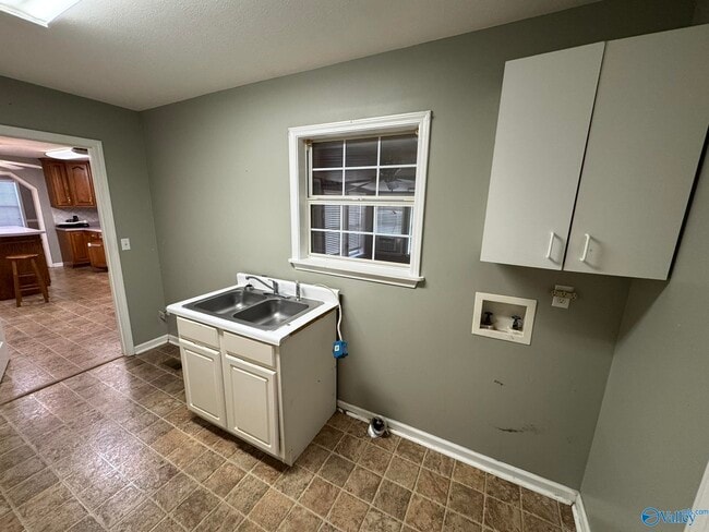 Building Photo - 104 Cypress Cir