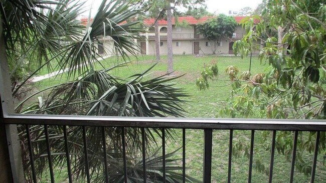 Building Photo - 6066 Forest Hill Blvd